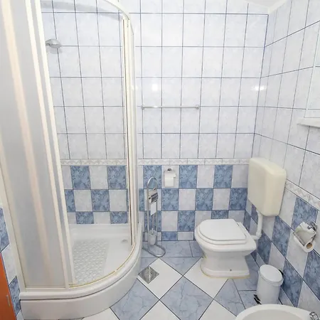 Mara - Two Bedroom Tribunj (Sibenik-Knin)
