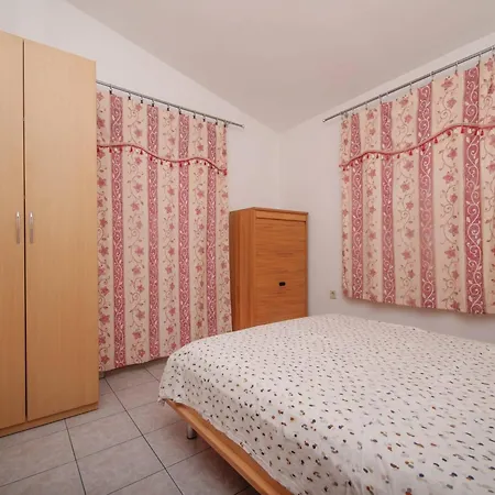 Apartament In Tribunj Near Tribunj *