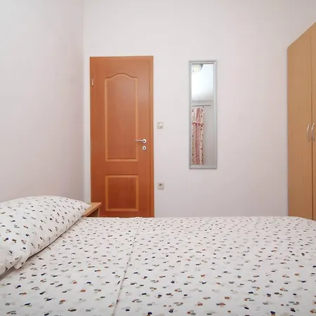 In Tribunj Near Tribunj Lejlighed