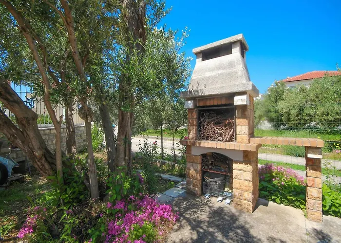 In Tribunj Near Tribunj 公寓 Tribalj