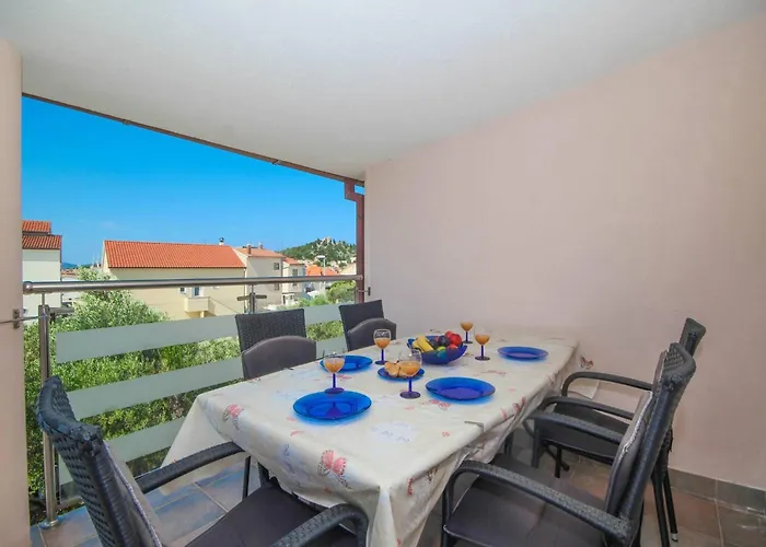 In Tribunj Near Tribunj 公寓 *